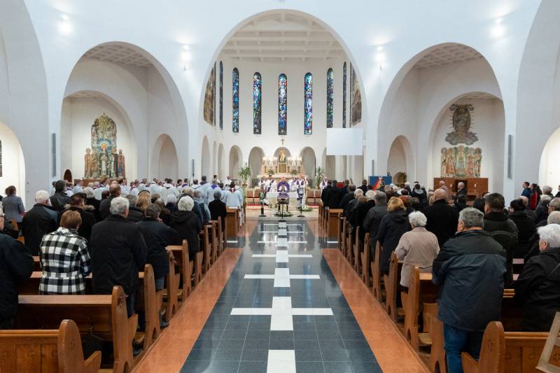 2025_10_27_gyurosovics temetes_18.jpg 2025_10_27_gyurosovics temetes_18.jpg